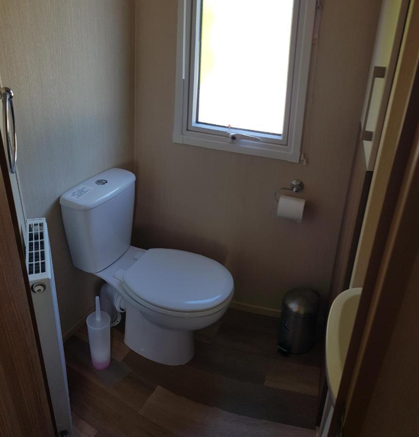 Kingsley Vale Villa Селси Екстериор снимка